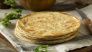Hint mutfağının efsane lezzeti: Paratha nasıl yapılır?