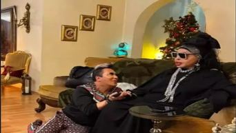 Bülent Ersoy'un dizlerine kapanıp af diledi!