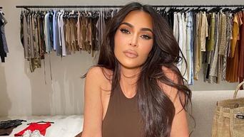 Kim Kardashian'ın giyinme odası dudak uçuklatıyor!